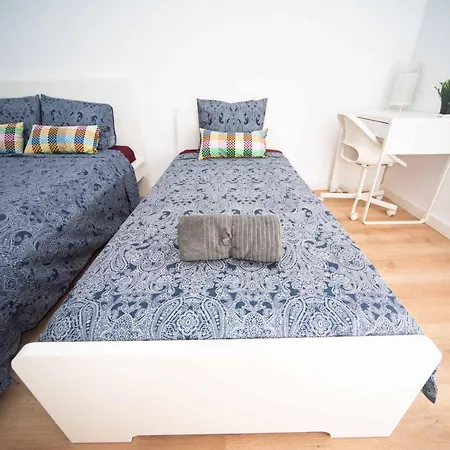Hostel By Rambla De Catalunya
