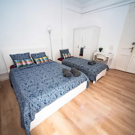 Hostel By Rambla De Catalunya Barcelona